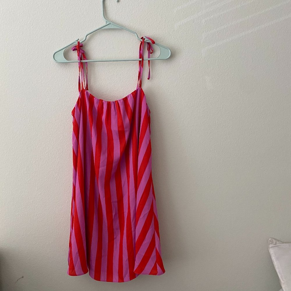 RIZZO TIE SHOULDER SWING MINI DRESS - HOT TAMALE
